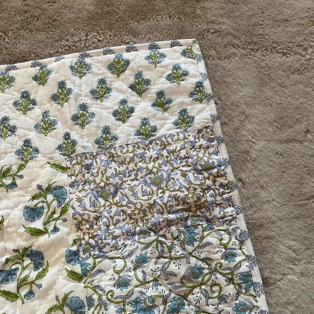 Pottery Barn ELLY Quilted Shams Set of 2 Standard 26x20 White Floral Cottagecore